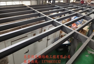 鋼結(jié)構(gòu)停車棚施工